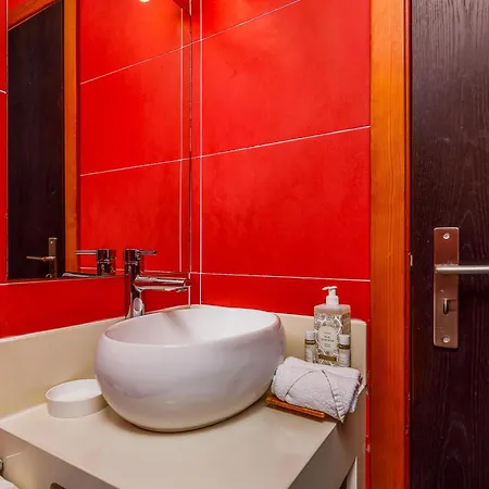 Pateo Santo Estevao-self Catering * Lisbon