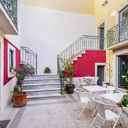 Pateo Santo Estevao-self Catering Lissabon