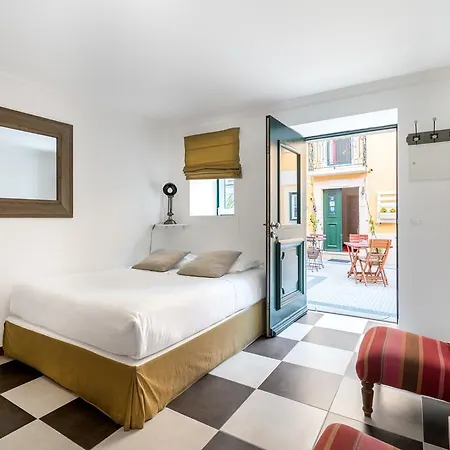 Apartment Pateo Santo Estevao-self Catering Lisbon