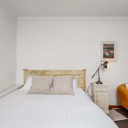 Pateo Santo Estevao-self Catering * Lissabon